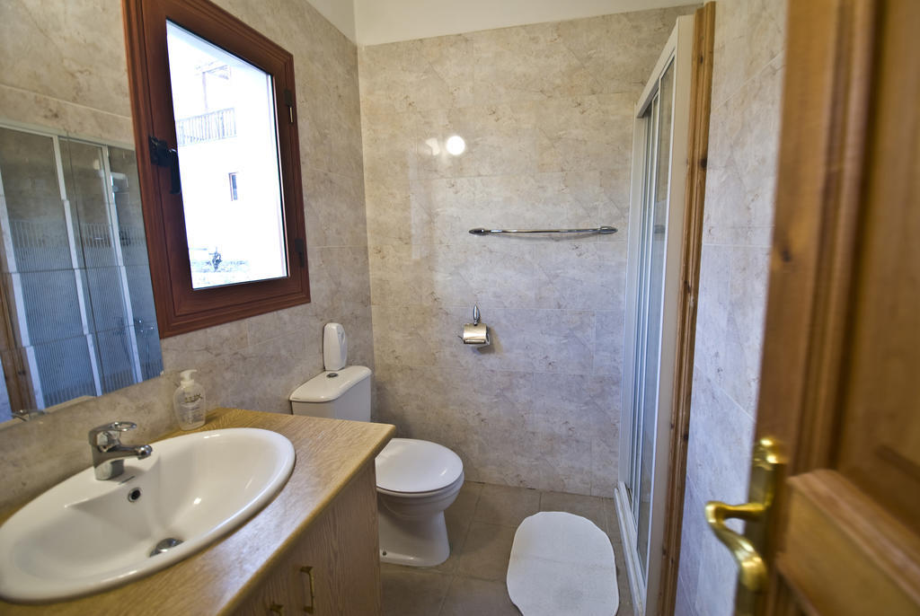 Vila Lania Royal Oak House By Trulycyprus Pokoj fotografie